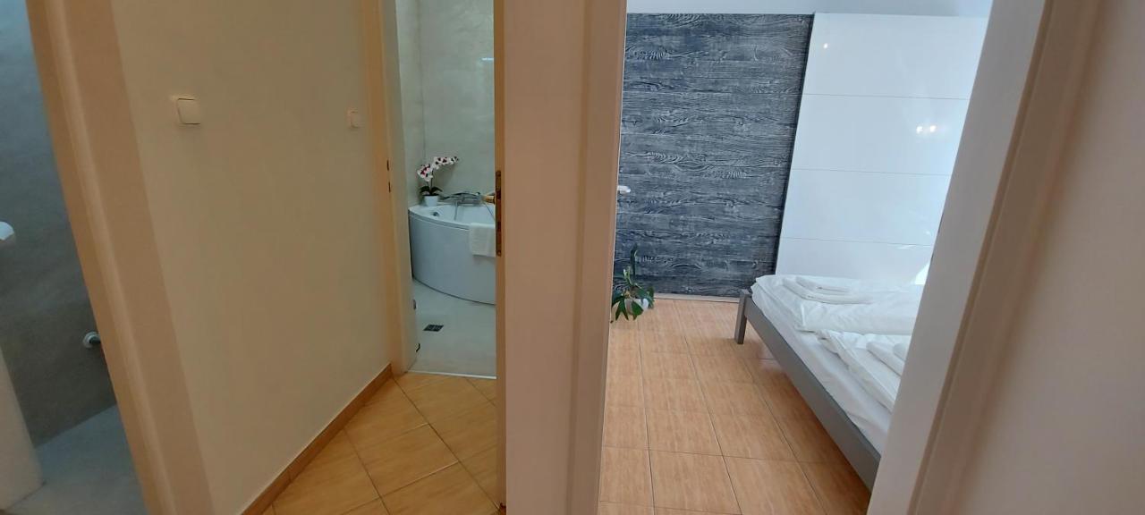 Amulett Suite Apartment Hajduszoboszlo Exterior foto